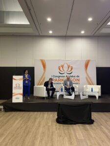 Mesa presentación de la Guía